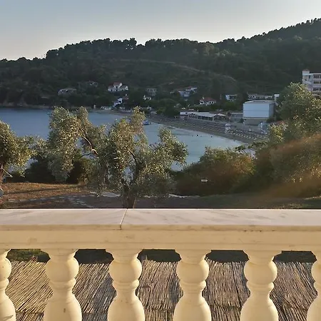 Cape Achladies - Mitikas *