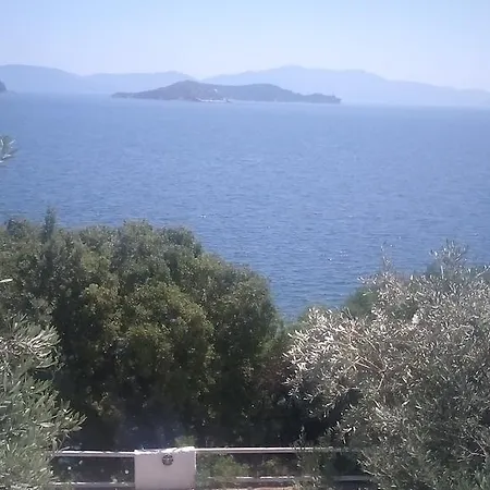 Cape Achladies - Mitikas Appartement